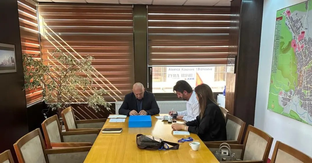 U nënshkrua procesverbali për fillimin e procesit të dorëzim-pranimit të dosjeve që dëshmojnë krimet e kryera gjatë luftës në Komunën e Gjakovës