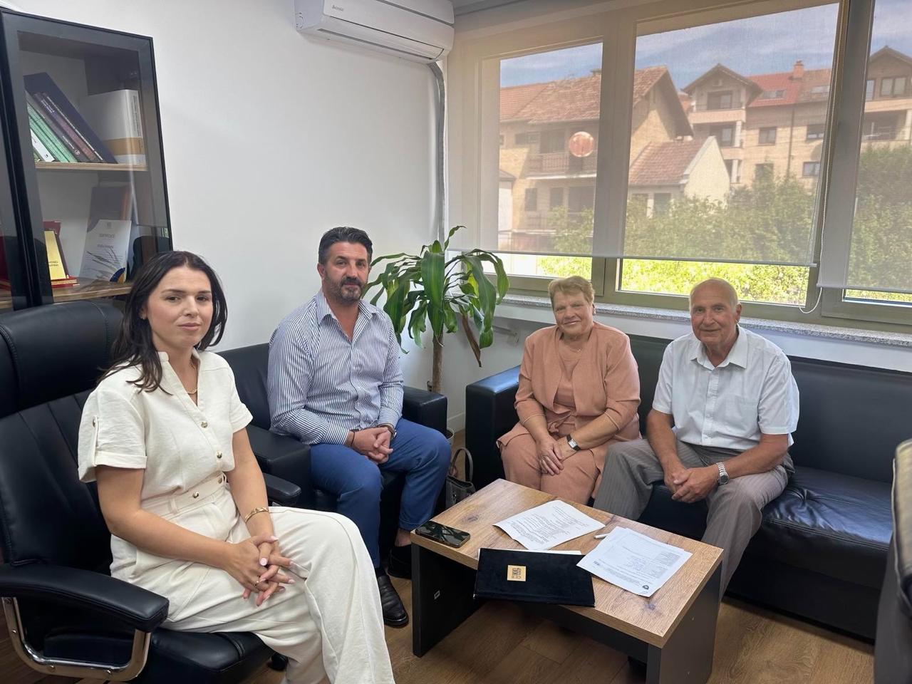 Instituti i Krimeve të Kryera gjatë Luftës në Kosovë (IKKL) ka pasuruar arkivin e tij me materiale të reja dhe të rëndësishme dokumentare, falë kontributit të qytetarëve dhe profesionistëve të angazhuar në ruajtjen e kujtesës kolektive.